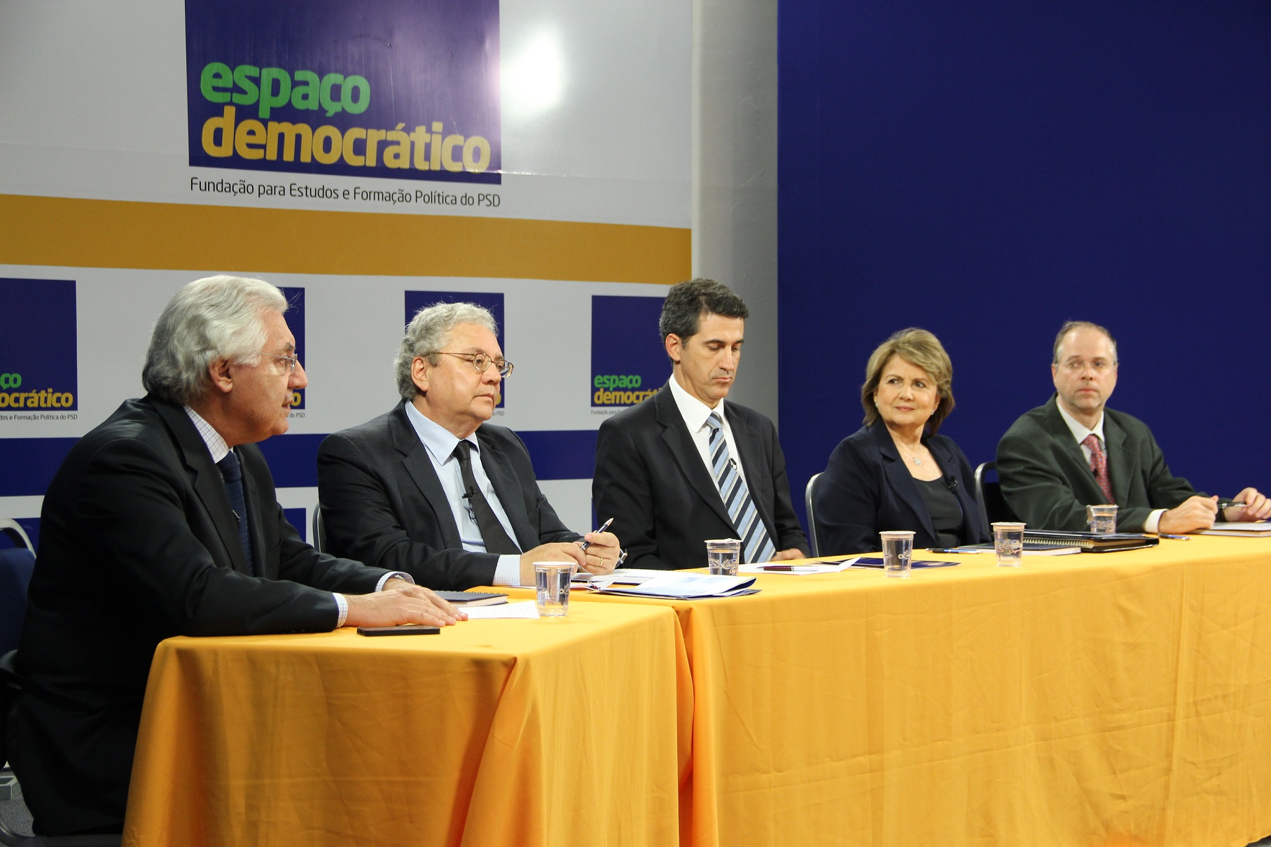 Debate r2