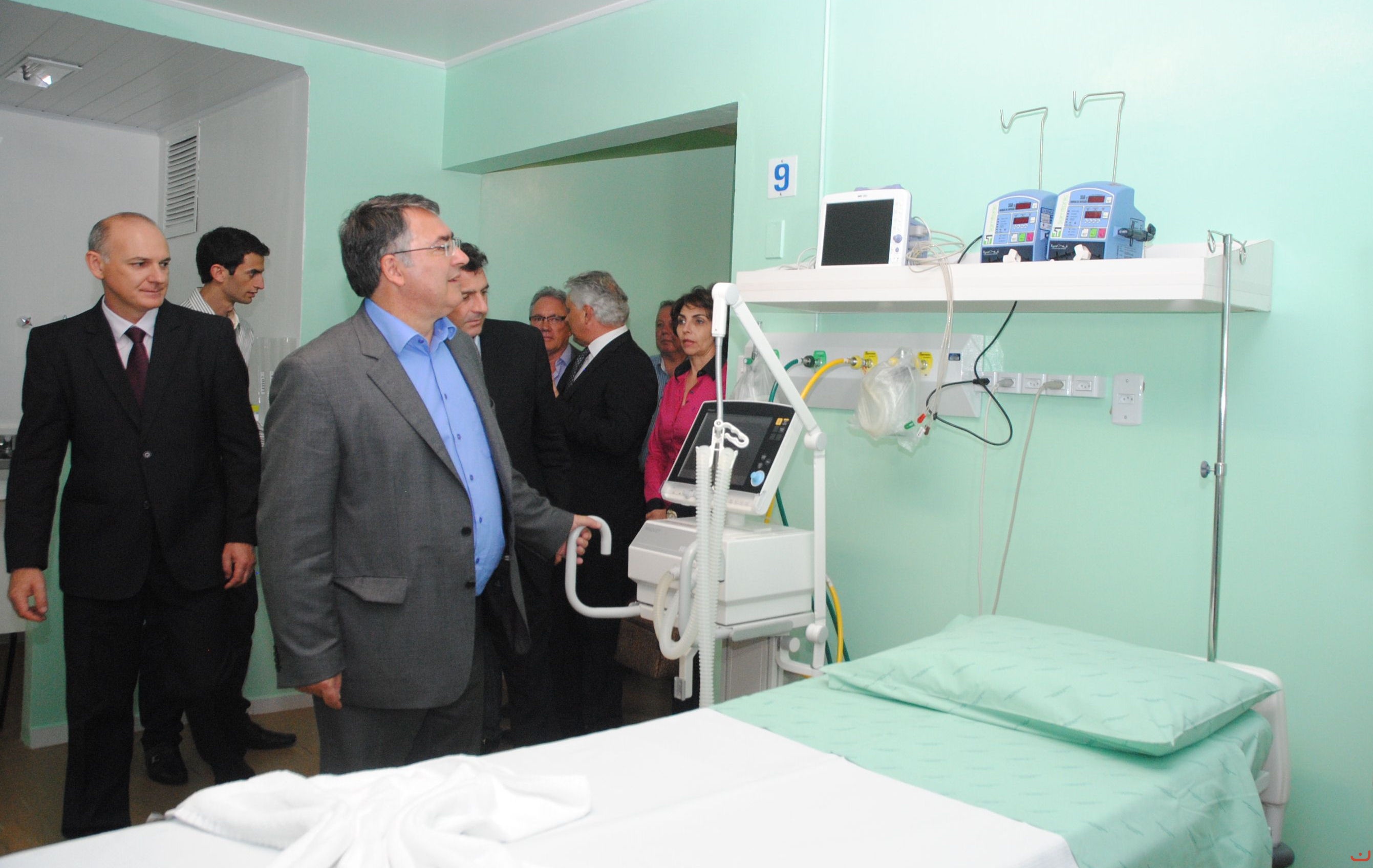 leitos_uti_-_cacador_20131213_1085823517